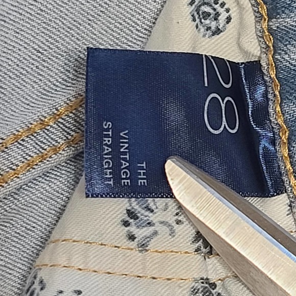 Pilcro Vintage Straight Jeans Aztec Print Stripe Light Wash Size 28 - Picture 7 of 8